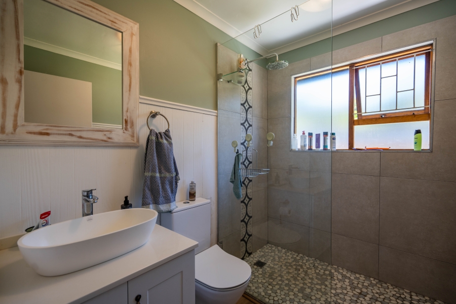 5 Bedroom Property for Sale in Seafield Eastern Cape